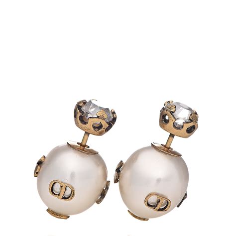 aretes dior originales|Dior pearl earrings.